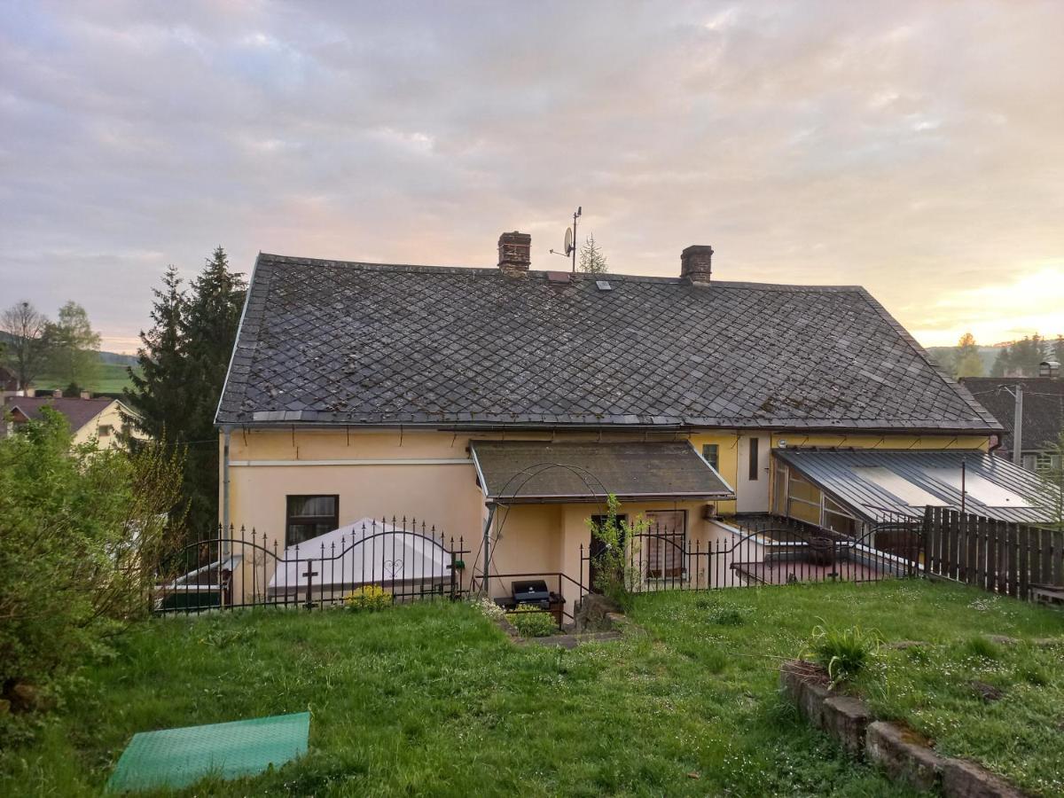 Penzionek U Frantiska Marenice Exterior photo
